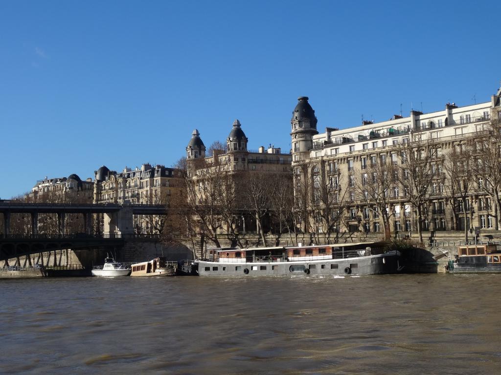 653 - Bateau Mouche Champs Elysees