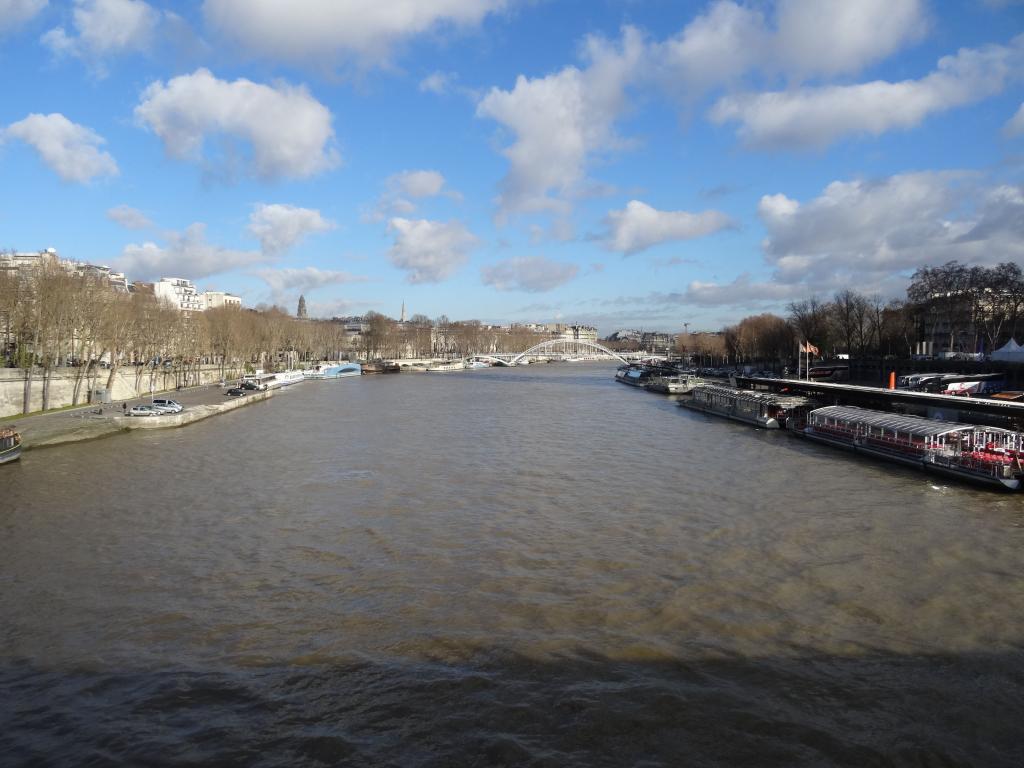 670 - Bateau Mouche Champs Elysees