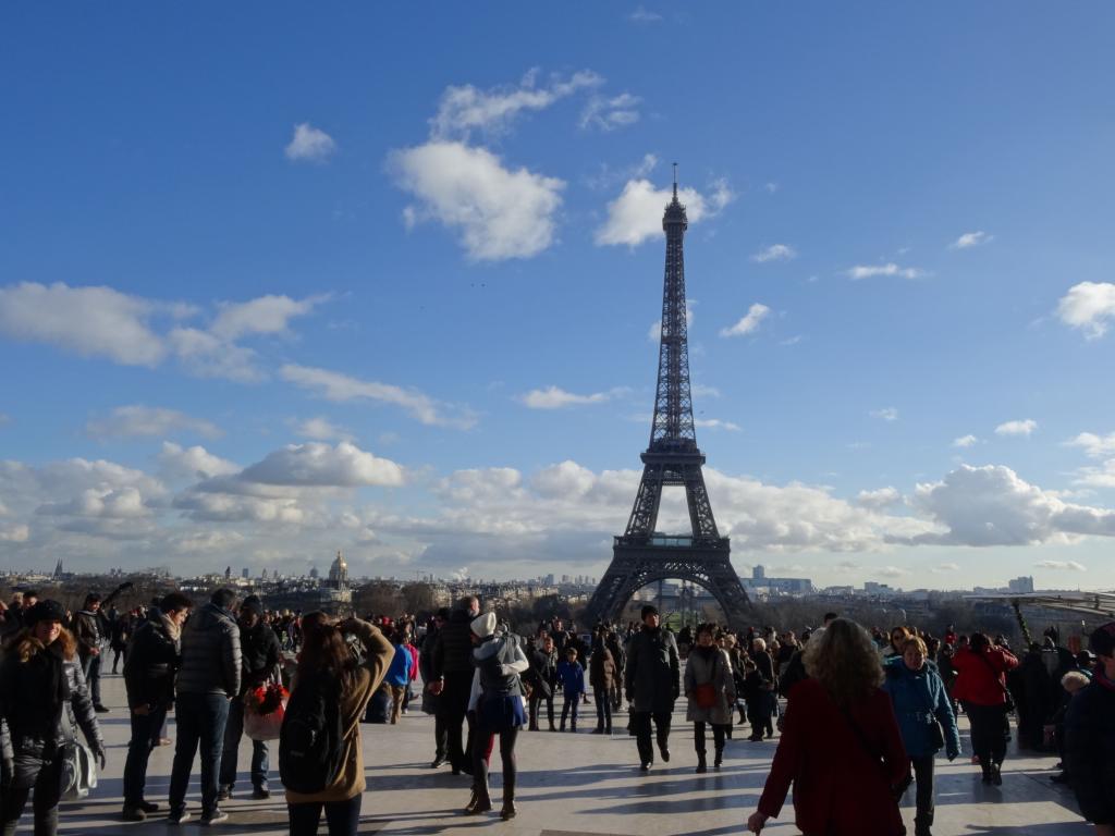 697 - Bateau Mouche Champs Elysees