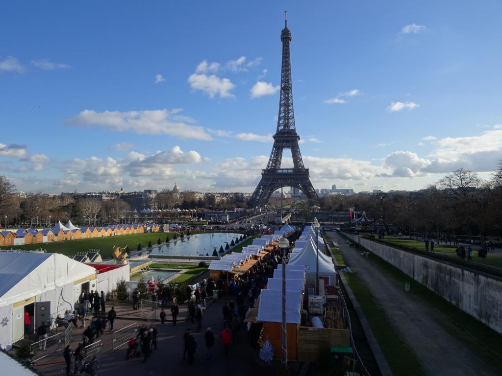 701 - Bateau Mouche Champs Elysees