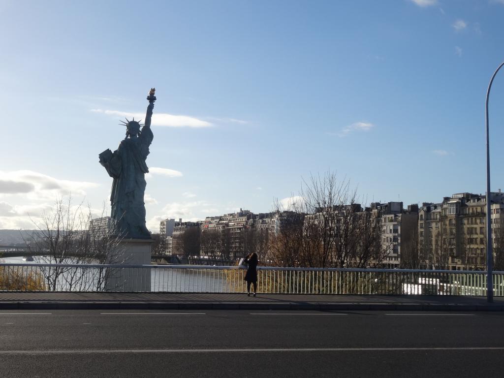 721 - Bateau Mouche Champs Elysees