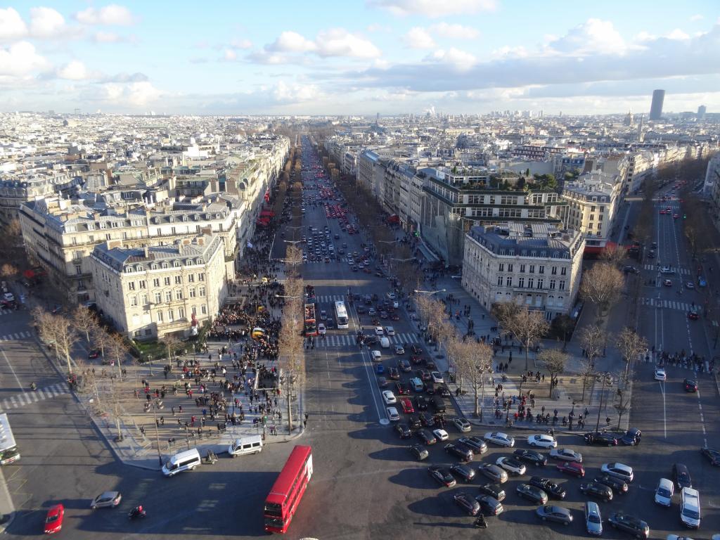 746 - Bateau Mouche Champs Elysees