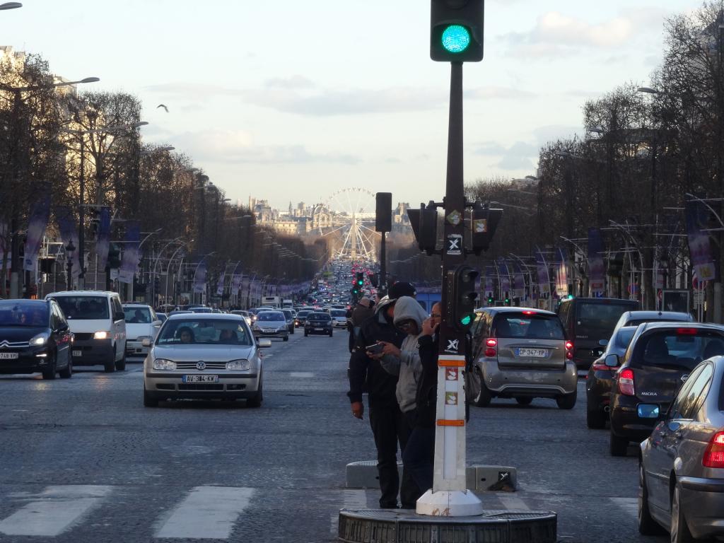 785 - Bateau Mouche Champs Elysees