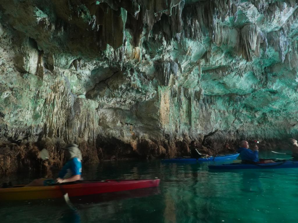 173 - 20191107 Palau Sams Tour Kayak