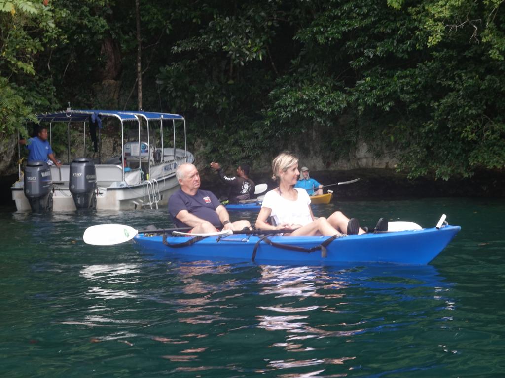 213 - 20191107 Palau Sams Tour Kayak