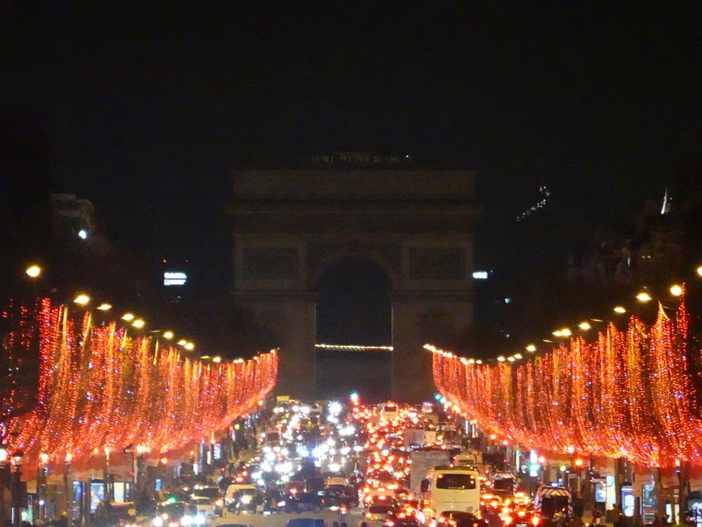 122 - 20191228 Paris Xmas