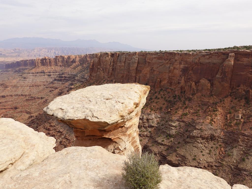 5206 - 20200926 Moab Canyonlands Jeep