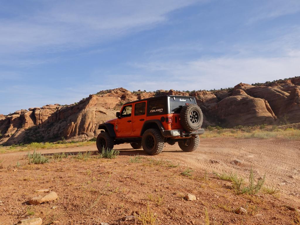 5230 - 20200926 Moab Canyonlands Jeep