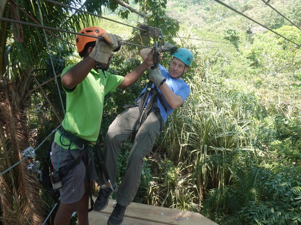 124 - 20230525 Roatan Day1 SONY