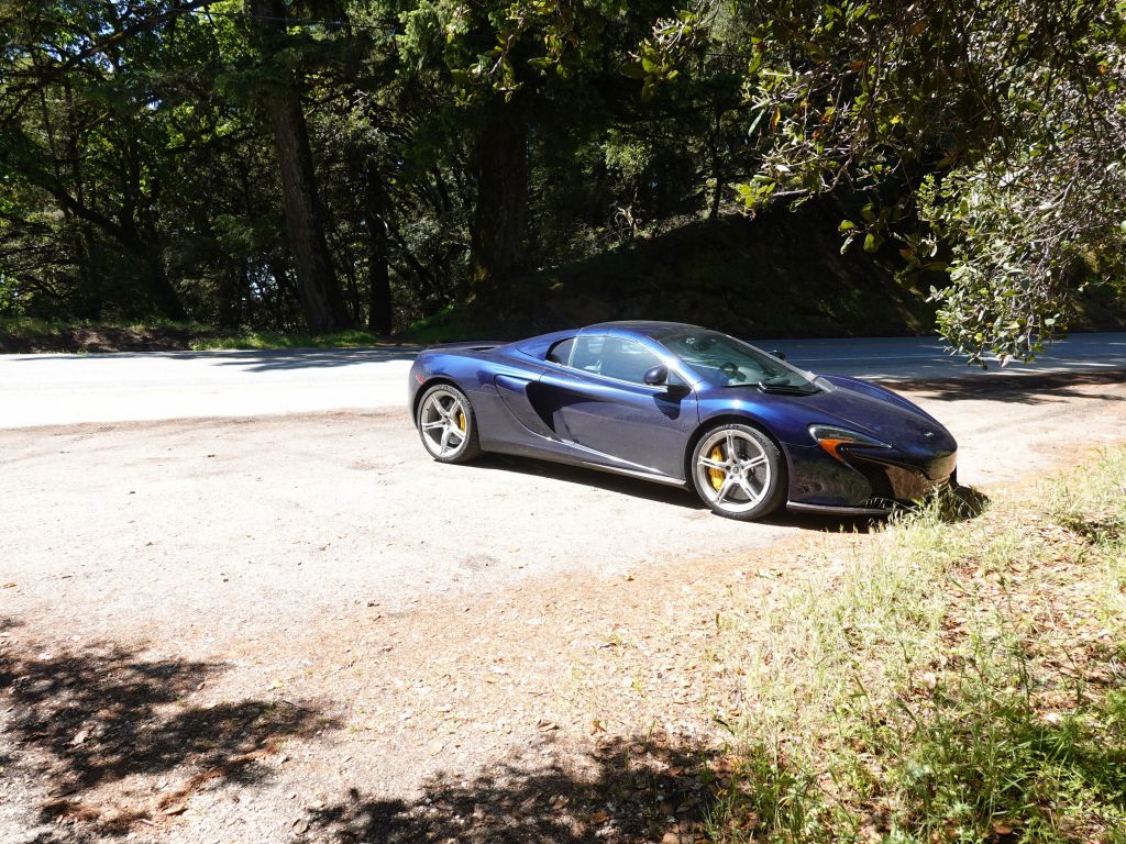 nice parking spot next to the trail entrance