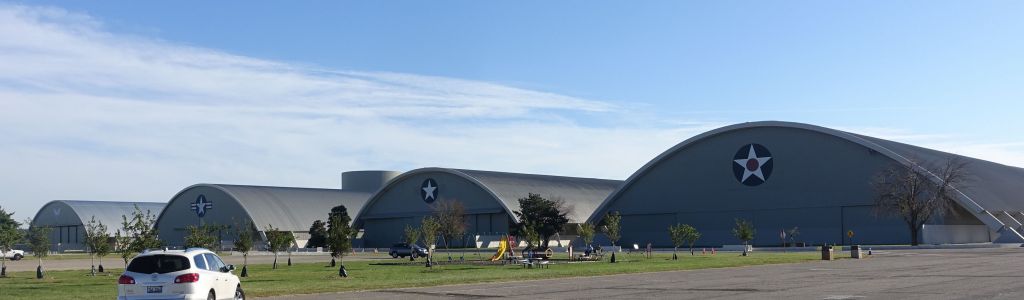 the 4th hangar in the distance wasn't open yet, but will be in 2016