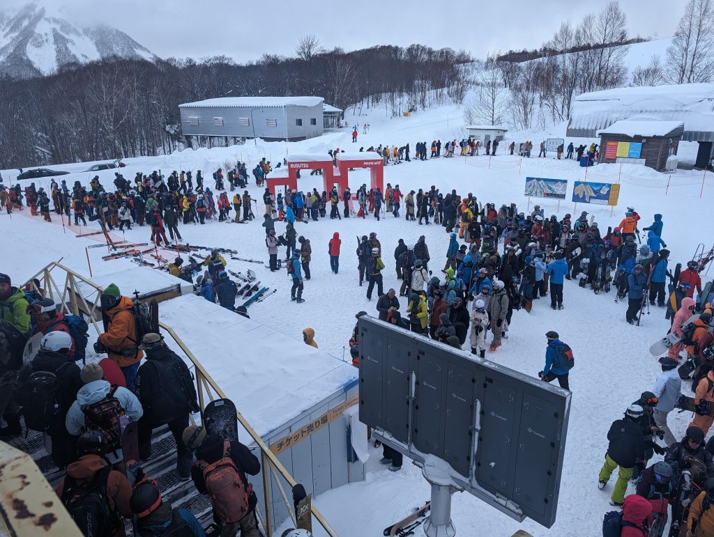 people showed up for the pow day, thankfully we already had a ticket thanks for our epic pass and skipped the ticket line