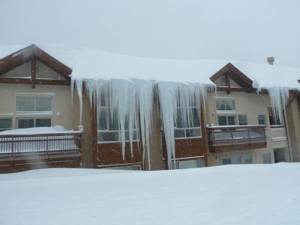 a little bit of ice hanging :)