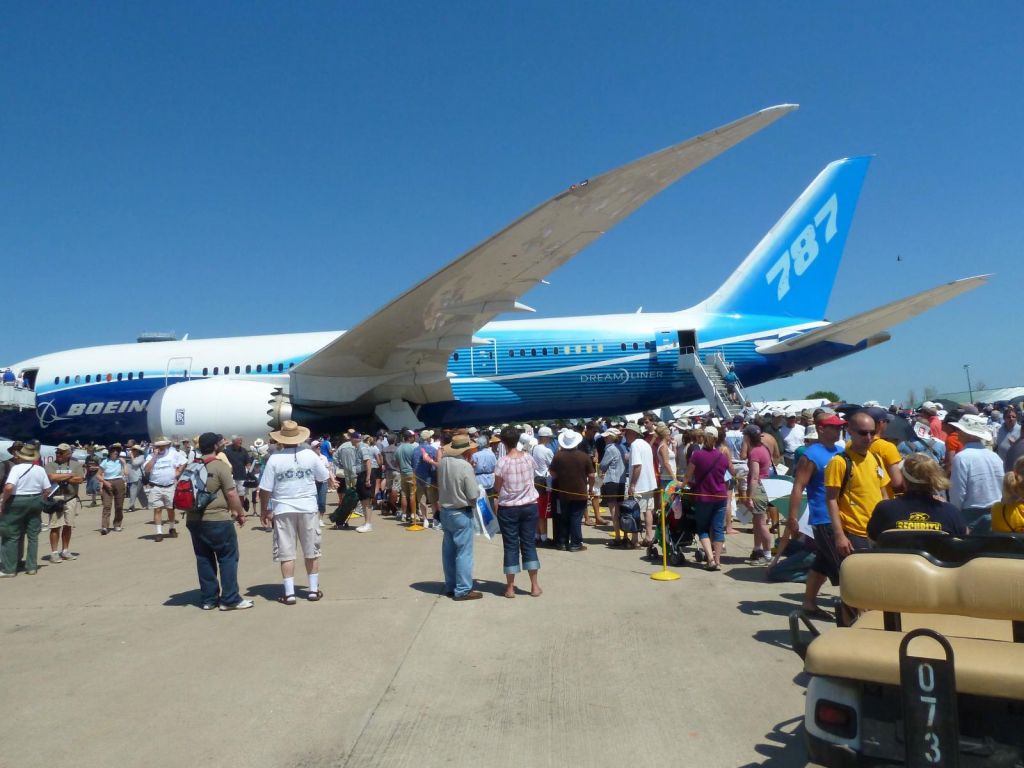 the 787 was here for display and visits, line was way too long though