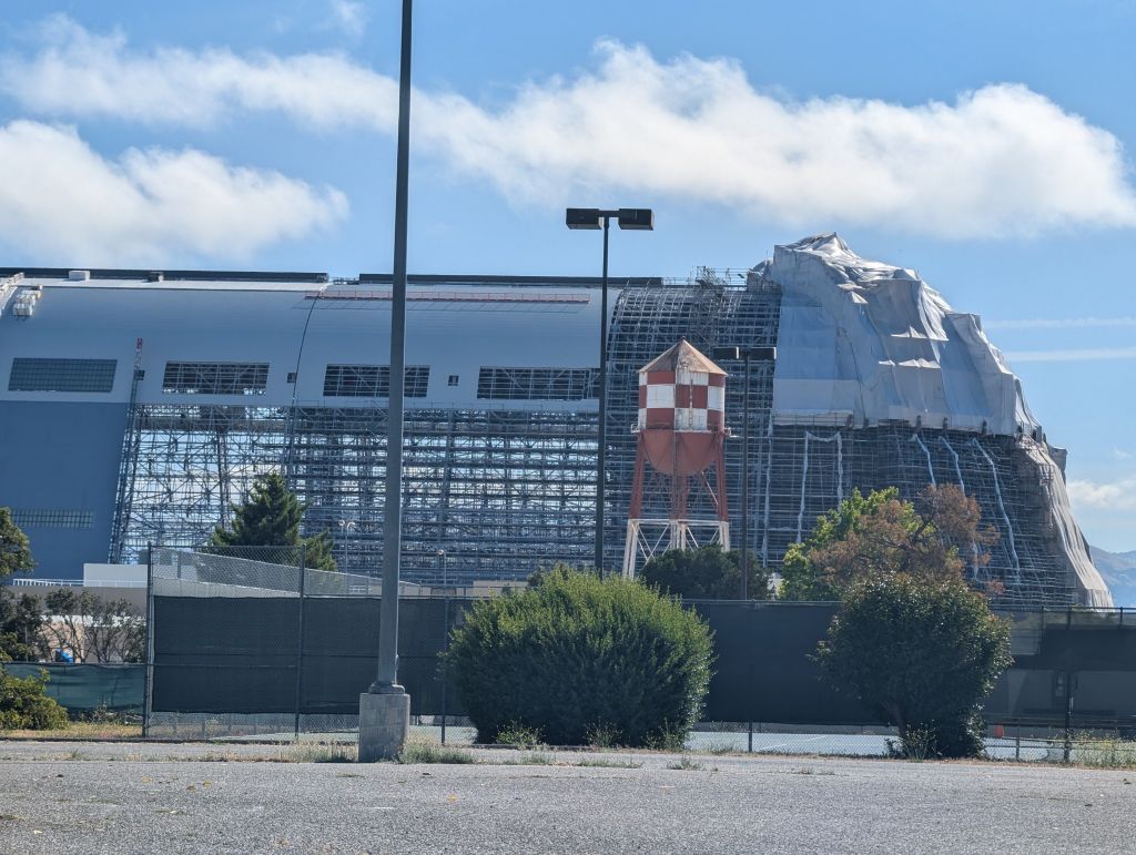 looks like hangar 1 is still being deskinned and reskinned