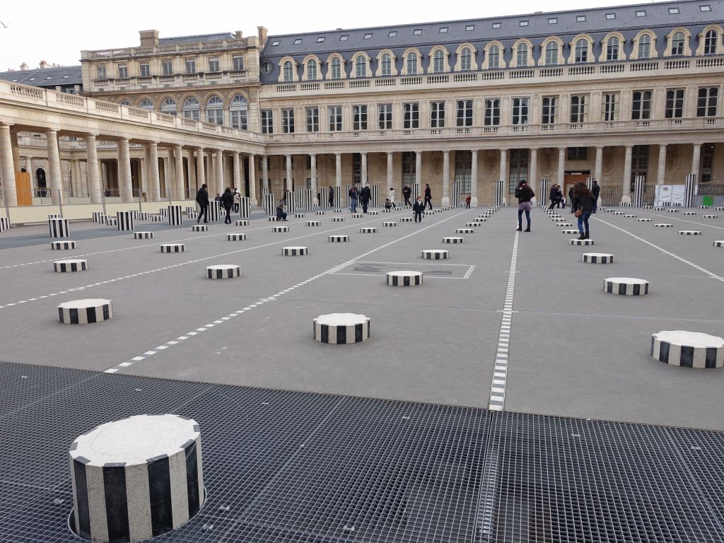 Colonnes de Buren