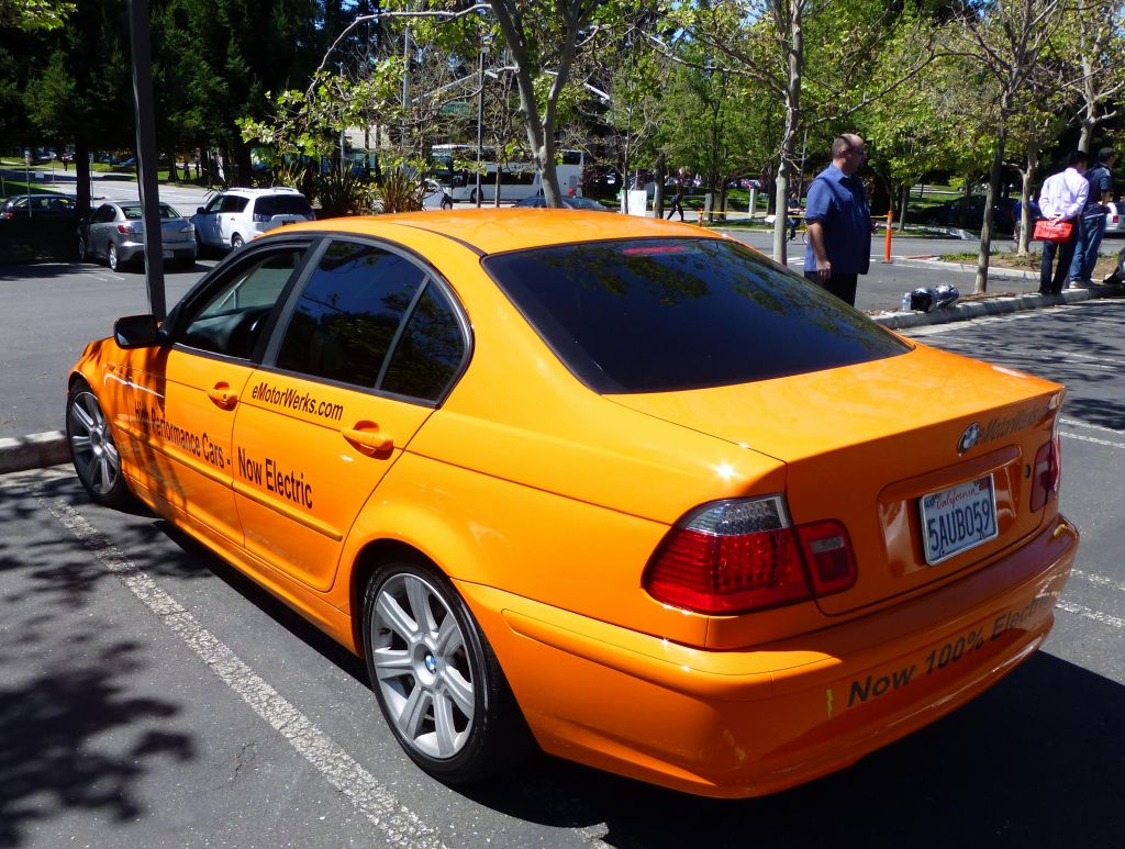 this was a converted M3 with stick shift. A bit hackish, but fast