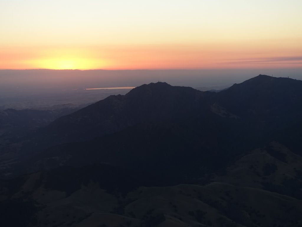 Early sunrise flight to Willows