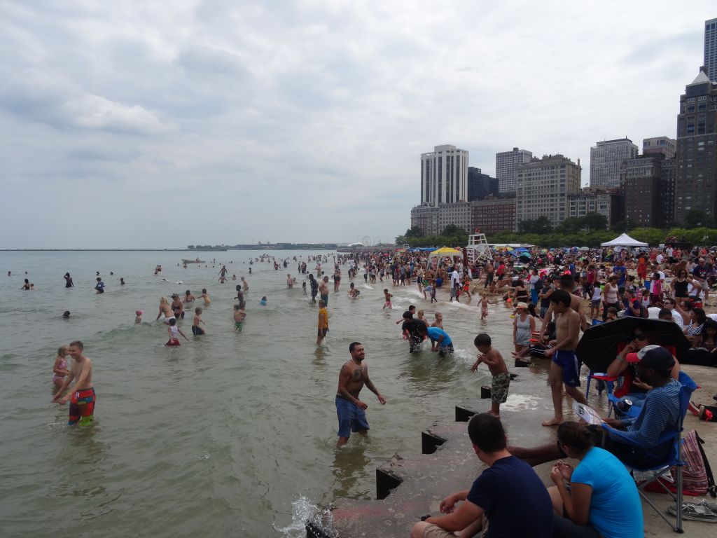 since there was a whole lot of waiting, many folks used the opportunity to enjoy the 'beach'