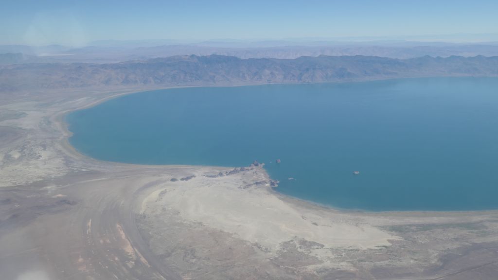 pyramid lake