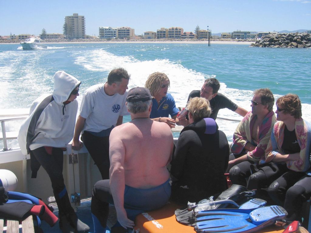 boating from the harbour to the dive site