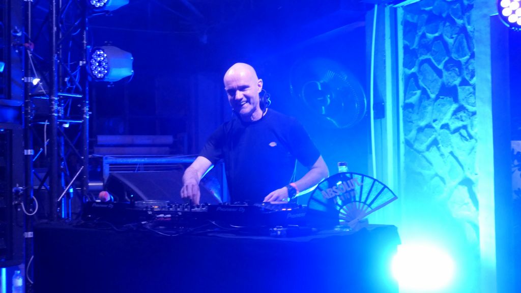 and we got an XXXL set from John 00 Flemming