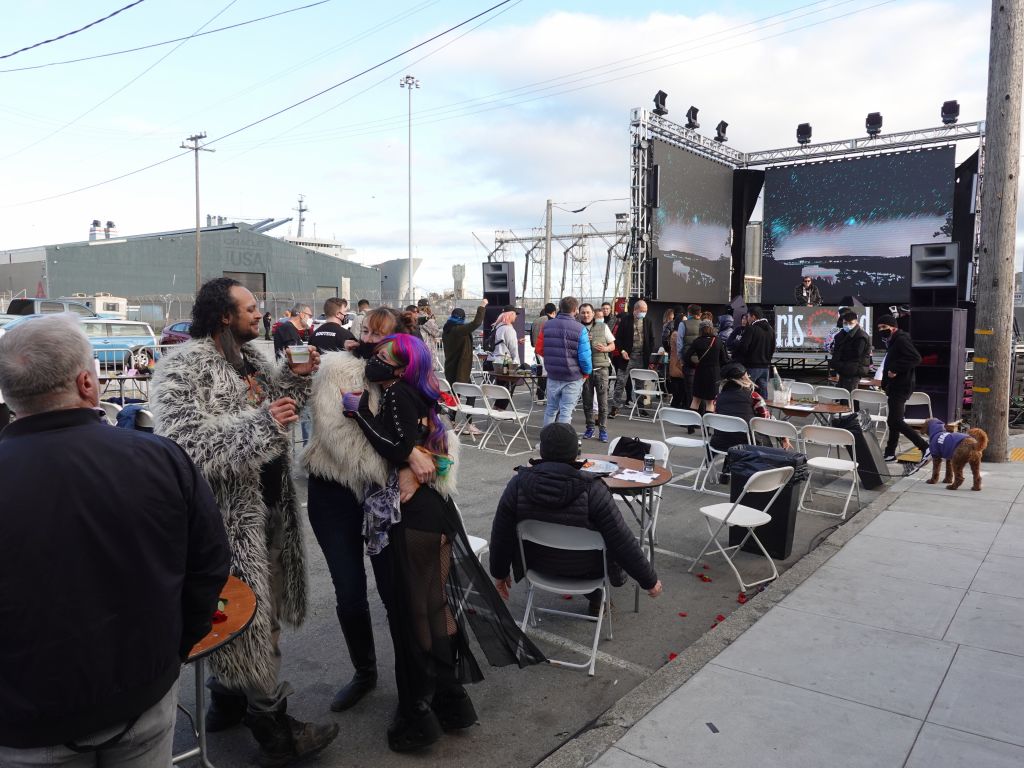 plenty of burning man crowd, they were also prepared (yes, it was actually cold as balls)