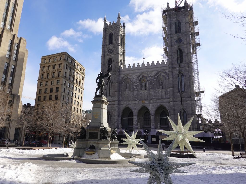 I braved the cold to go see the beautiful cathedral again, and it was closed, sigh