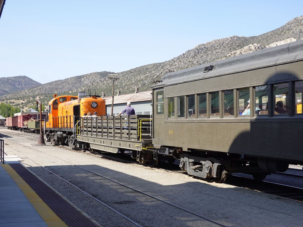 once a day during that time of the season, a train takes passengers to the mine