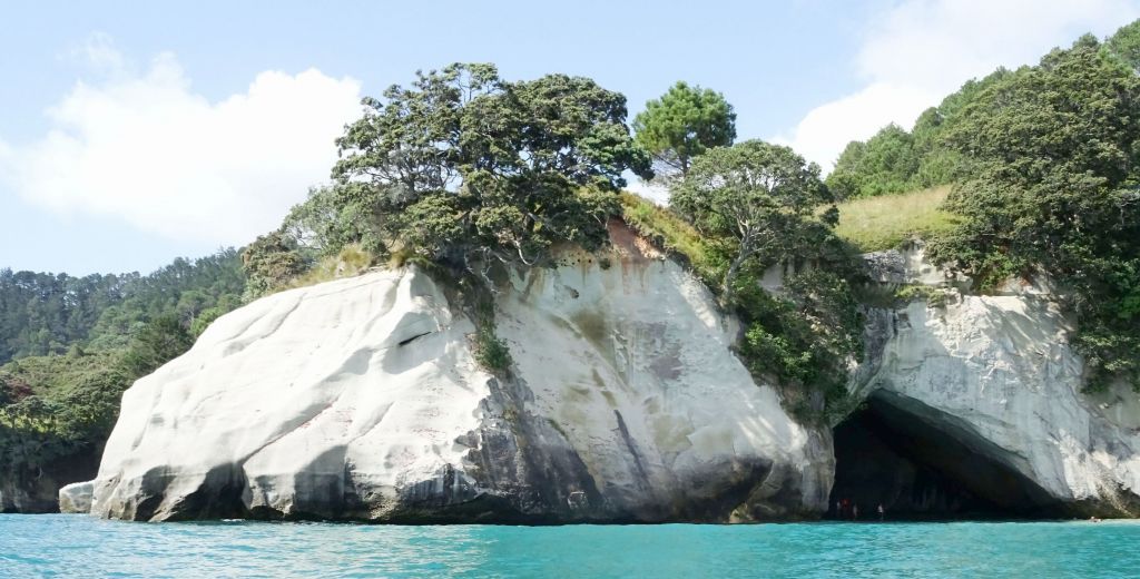 cathedral cove see from the sea