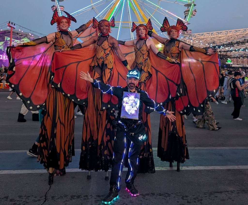 much love to our insomniac entertainers