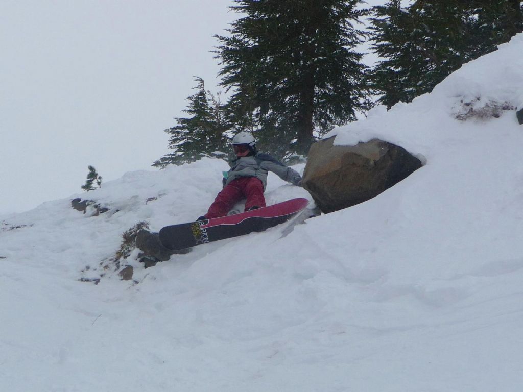 Arturo, stuck over rocks