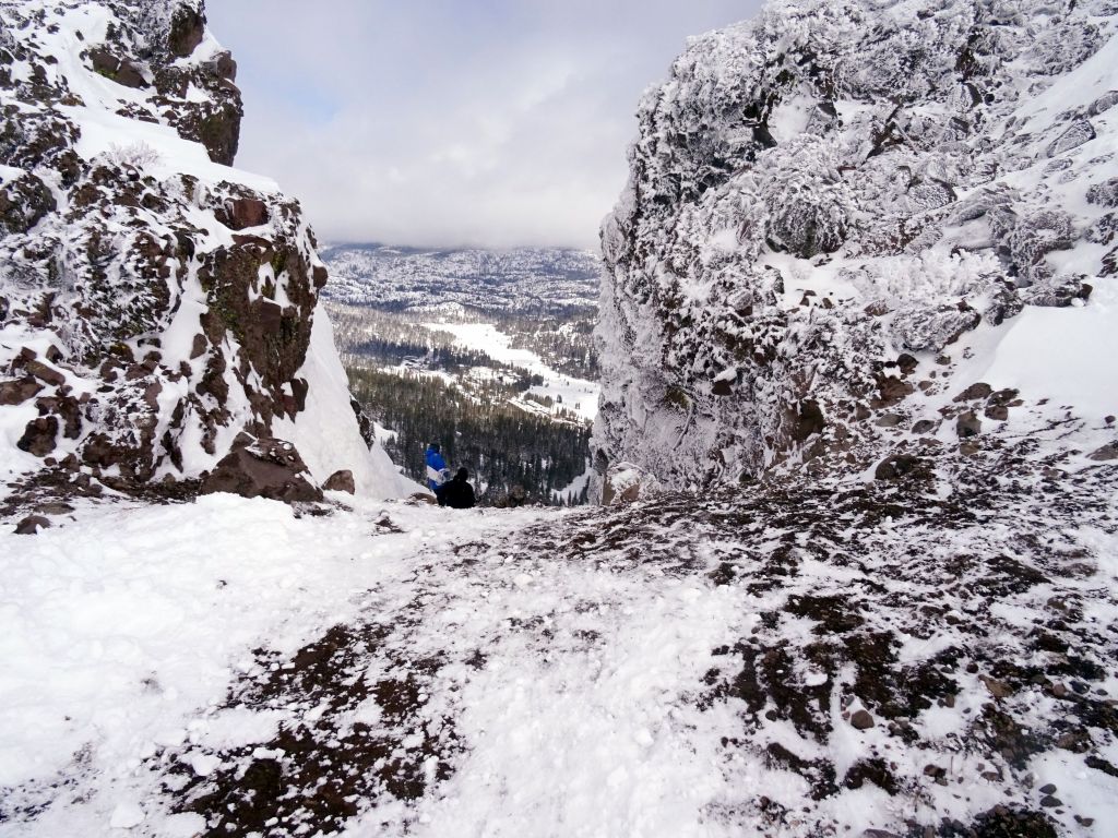 uuumh, this was less snow than I expected. I guess high temps have gotten the ridge clear of snow :-/