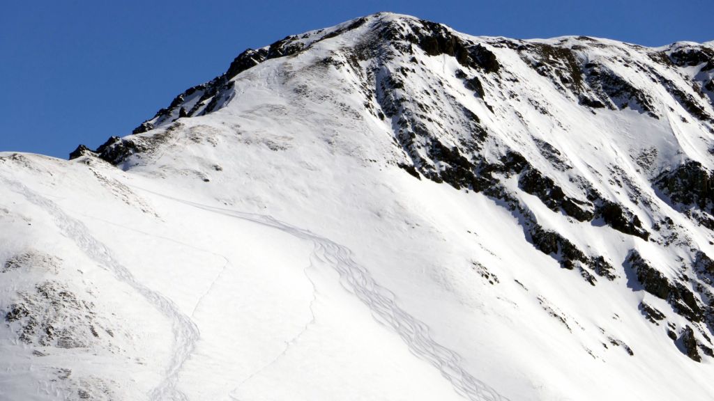 silverton guides keep things tidy to use the snow as long as possible