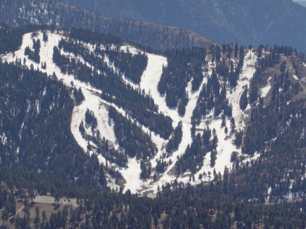 I didn't even know there was a small ski resort north of San Bernardino