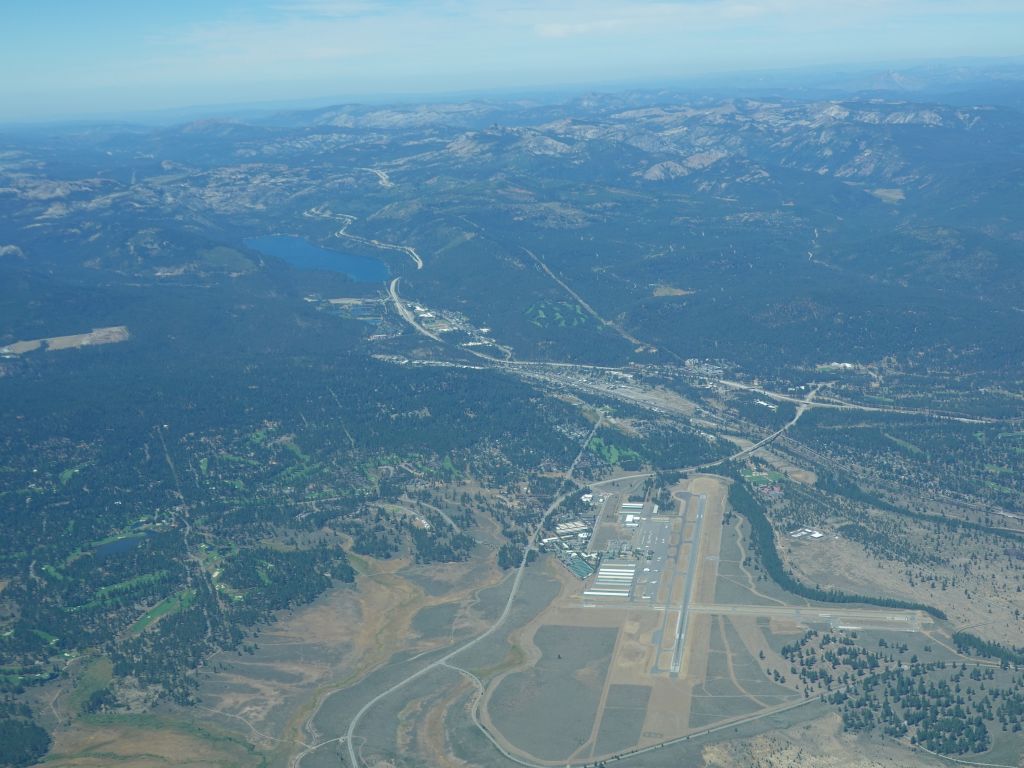 Truckee Airport