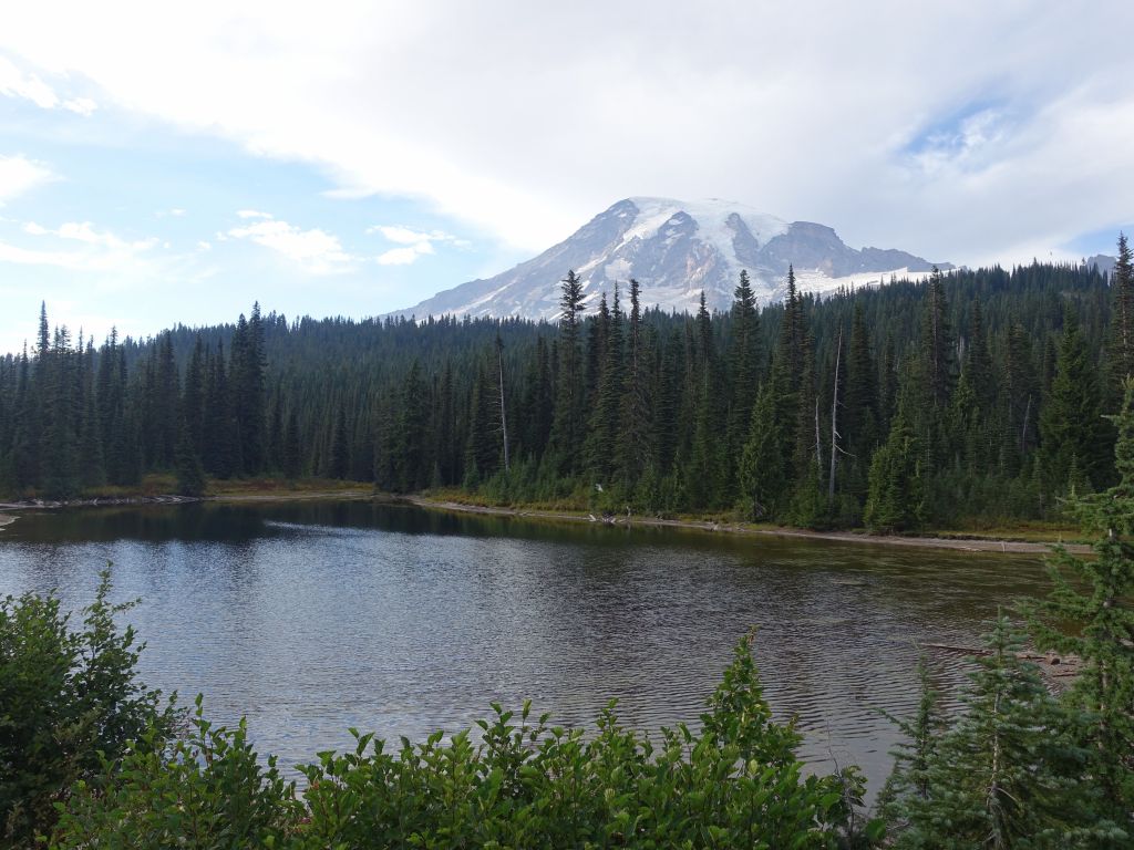 another big lake before hiking back up to the visitor center