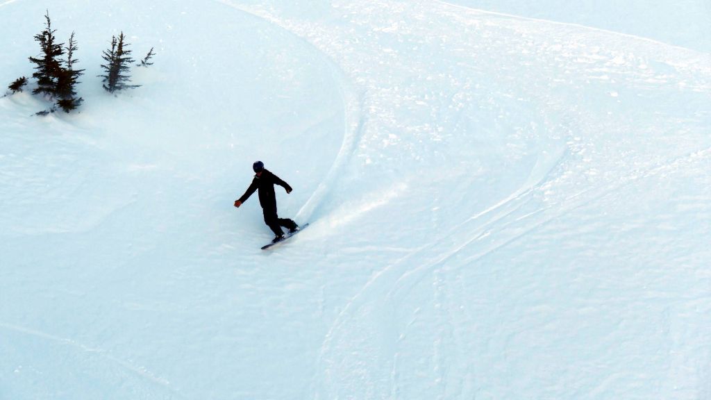 people who waited 1h30+ got first tracks, but there were plenty for everyone