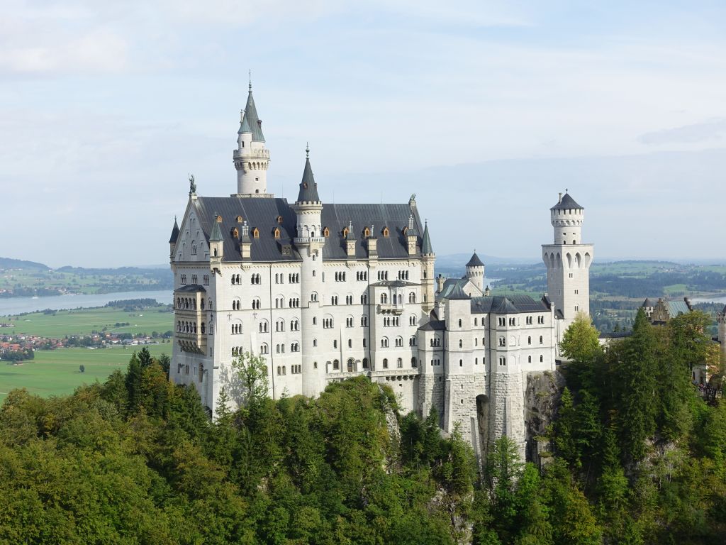 Neuschwanstein does indeed look good