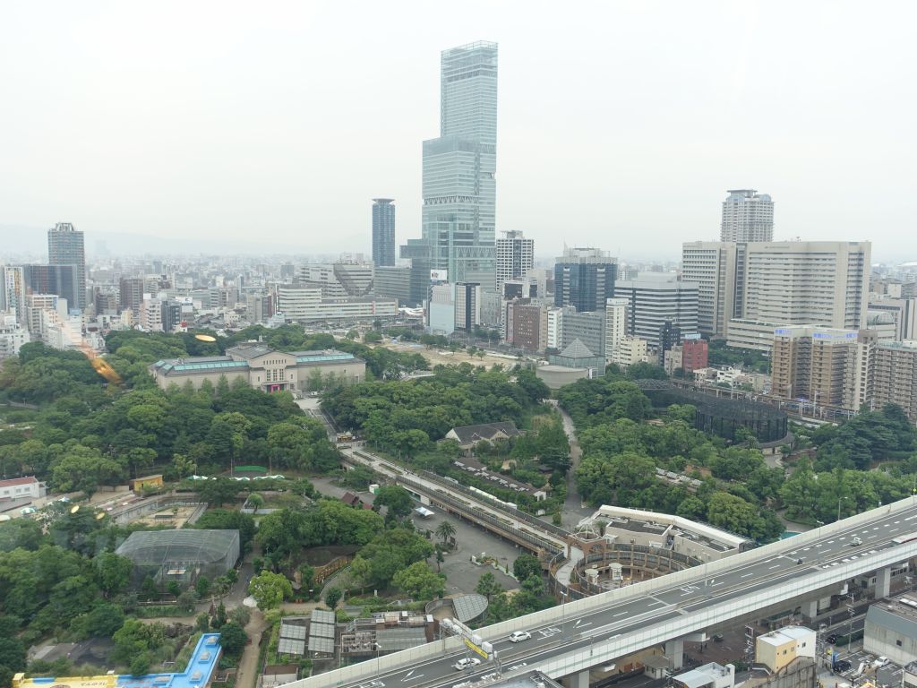 abeno harukas, a 300m high skyscraper (the tallest in Japan), where I went next