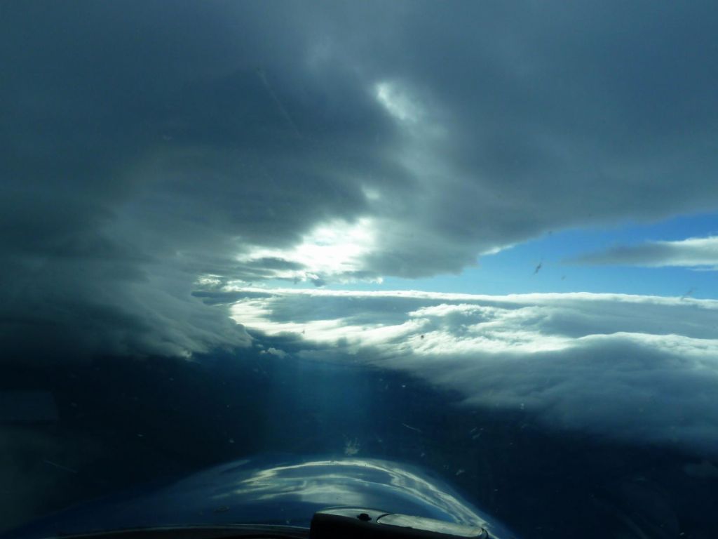 while in our way, the cloud made a nice wave, like surfing inside a crashing wave (this was just as we turned west)