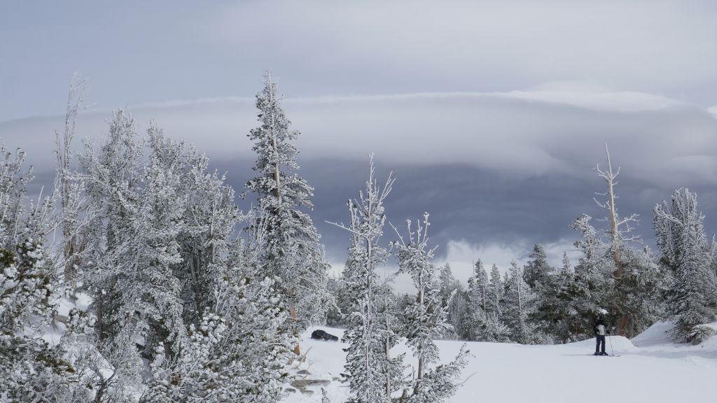 nice lenticular cloud that came from the pretty heavy wind