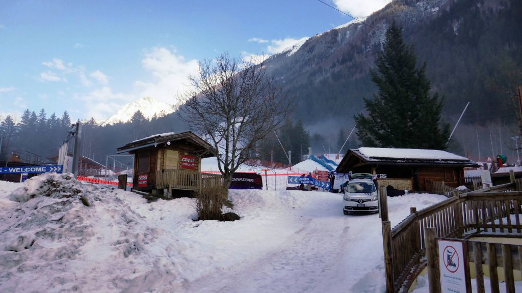 eventually we got to the end of a small ski resort, back to the road