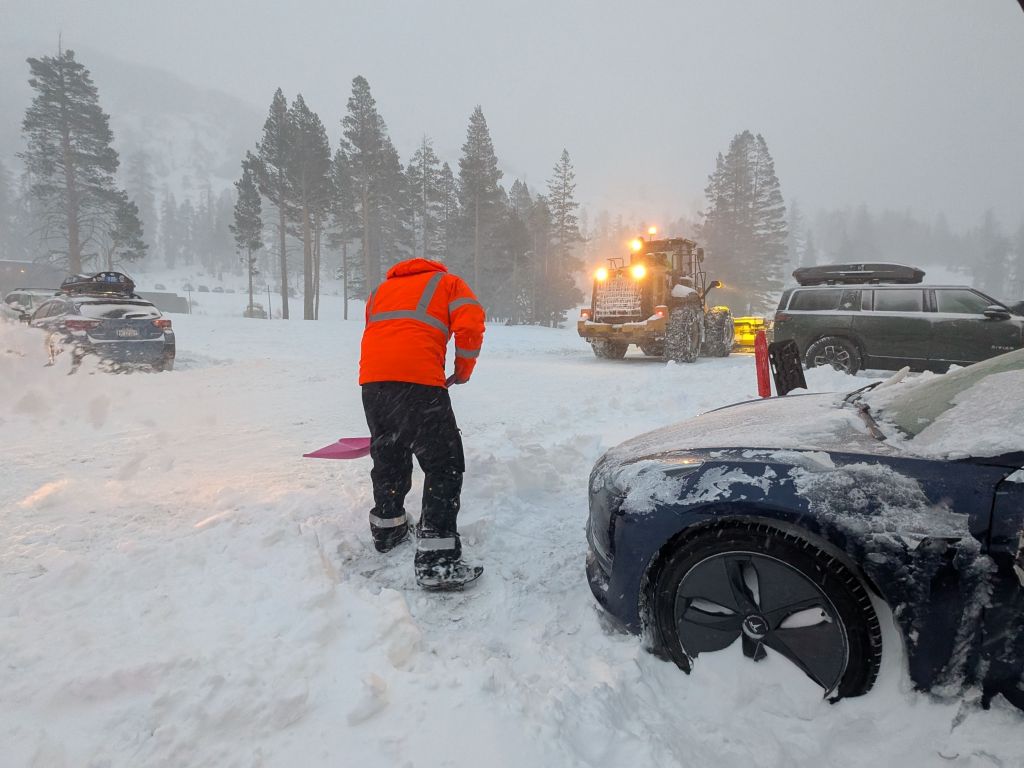 got some help to get my car out and free up the charger