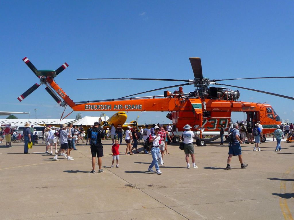 heavy load carrier, mostly used for carrying water and dropping it over fires