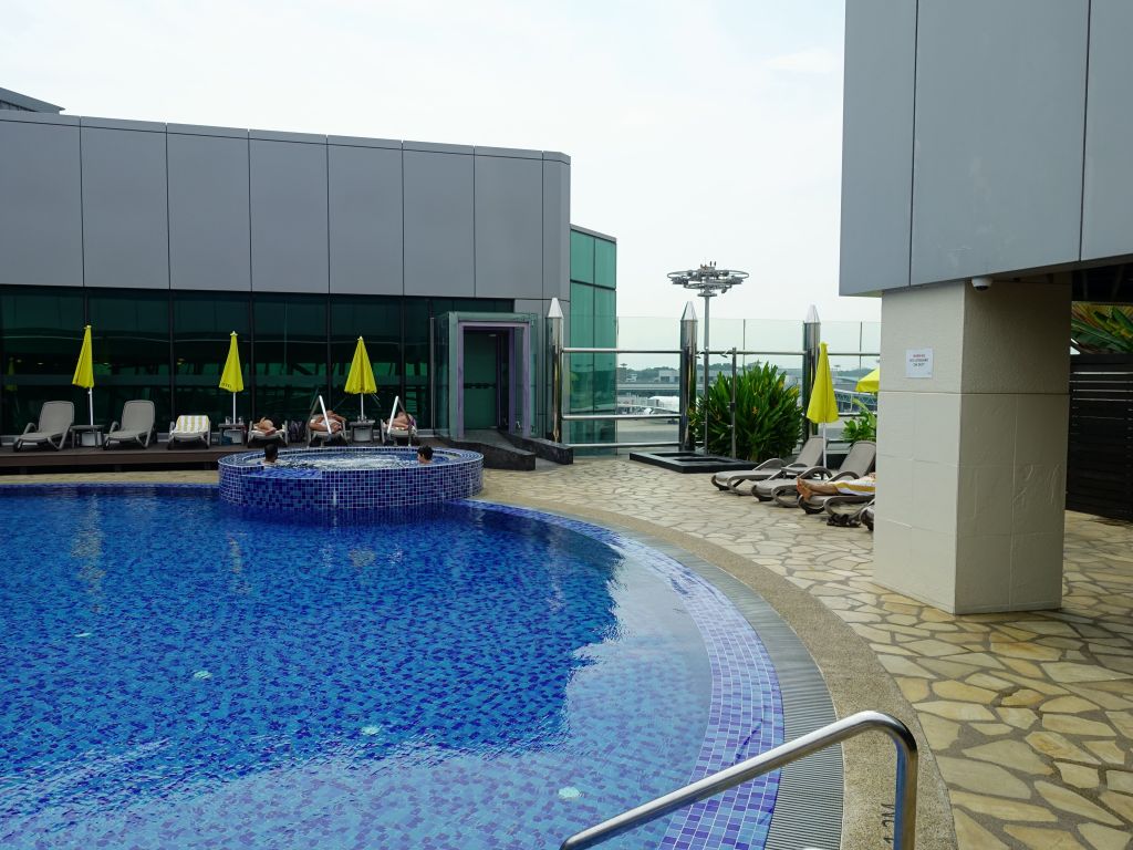 a swimming pool on the top of the airport, awesome!