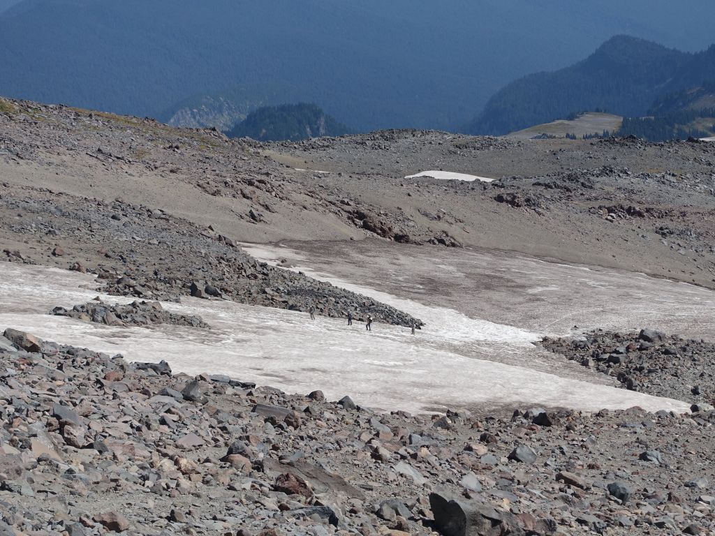 on the way down, we found lots of people going up to Muir