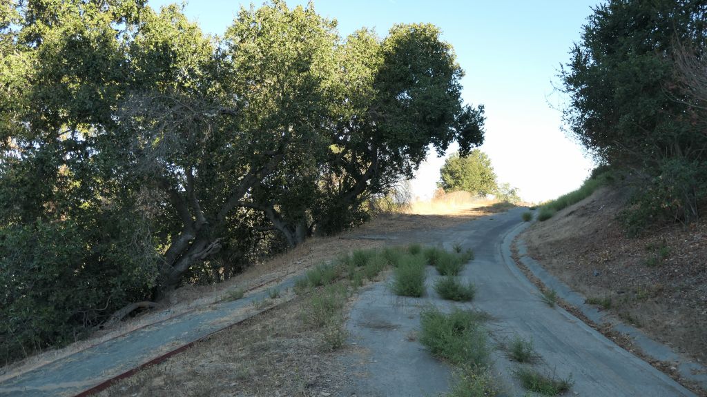 we then took another connecting path to another path along 280, and back out to civilization