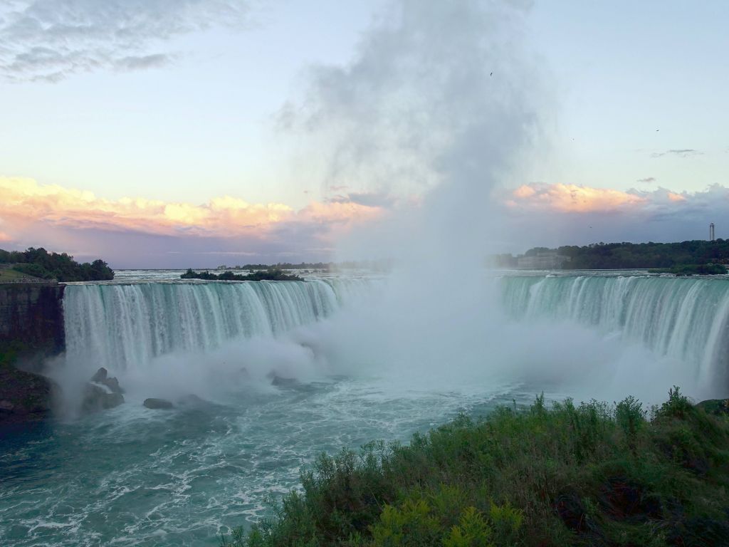 sadly we were already in twighlight by the time we reached the main falls