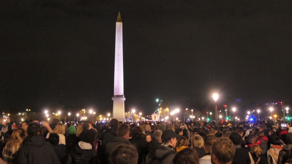 plaee was packed of course, champs elysées was actually shut down because it was full